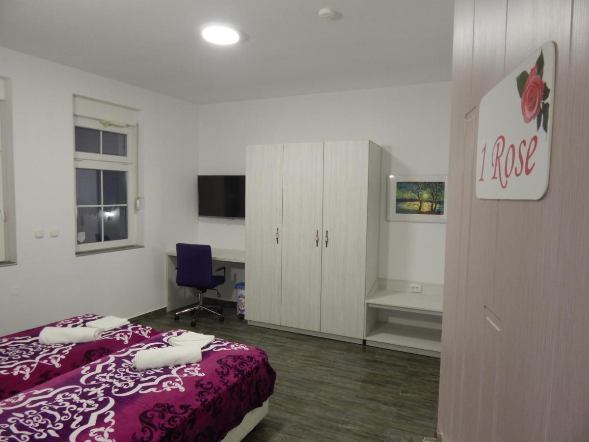 Red House Otel Köstendil Dış mekan fotoğraf