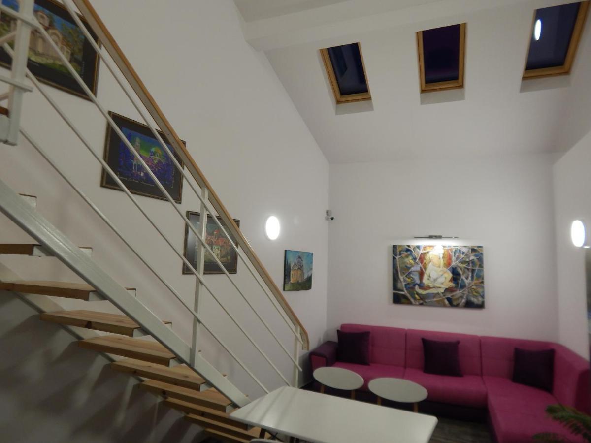 Red House Otel Köstendil Dış mekan fotoğraf