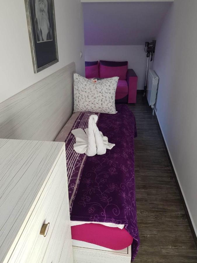Red House Otel Köstendil Dış mekan fotoğraf