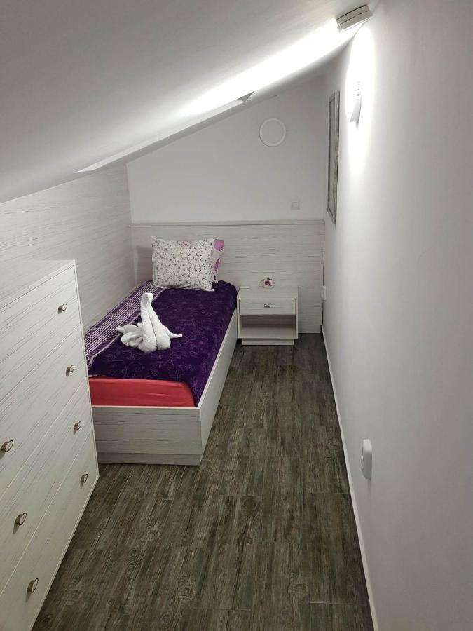 Red House Otel Köstendil Dış mekan fotoğraf