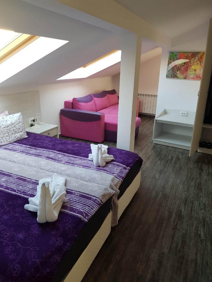 Red House Otel Köstendil Dış mekan fotoğraf